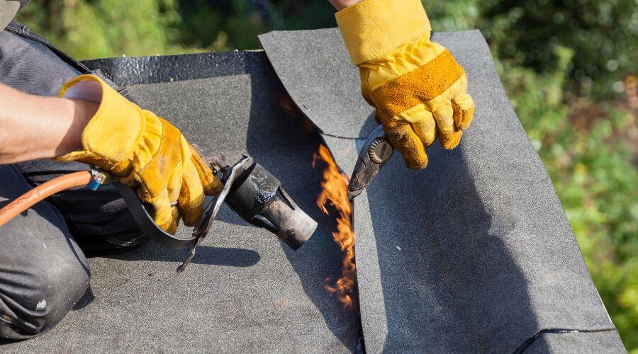 Expert new roof installation services in Mendon, IL